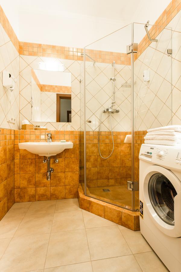 Apartament Hotel By Derenivska Kupil Alsószlatina Kültér fotó