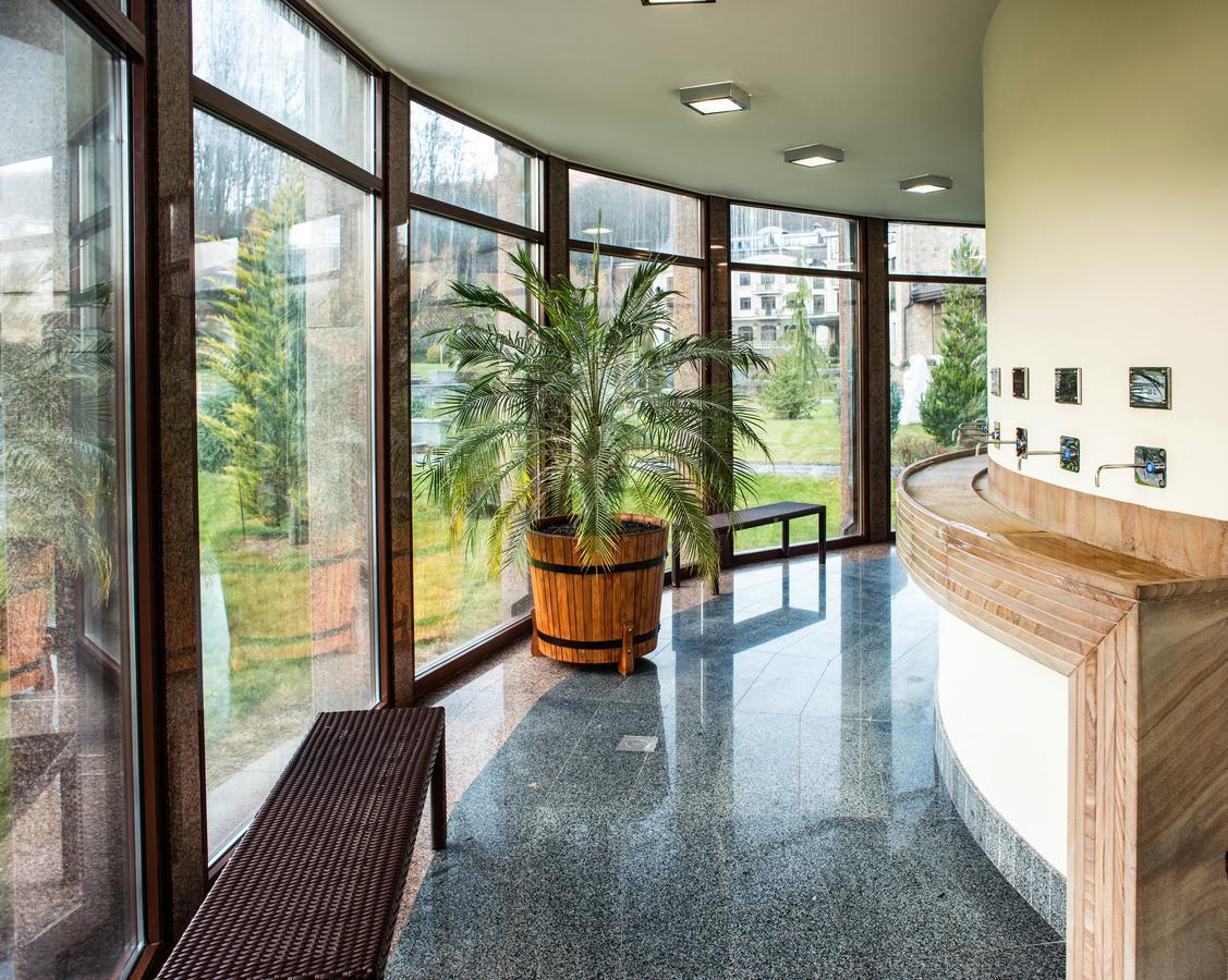 Apartament Hotel By Derenivska Kupil Alsószlatina Kültér fotó