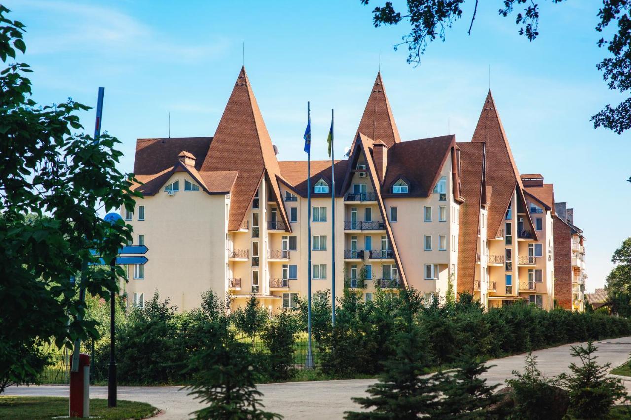 Apartament Hotel By Derenivska Kupil Alsószlatina Kültér fotó