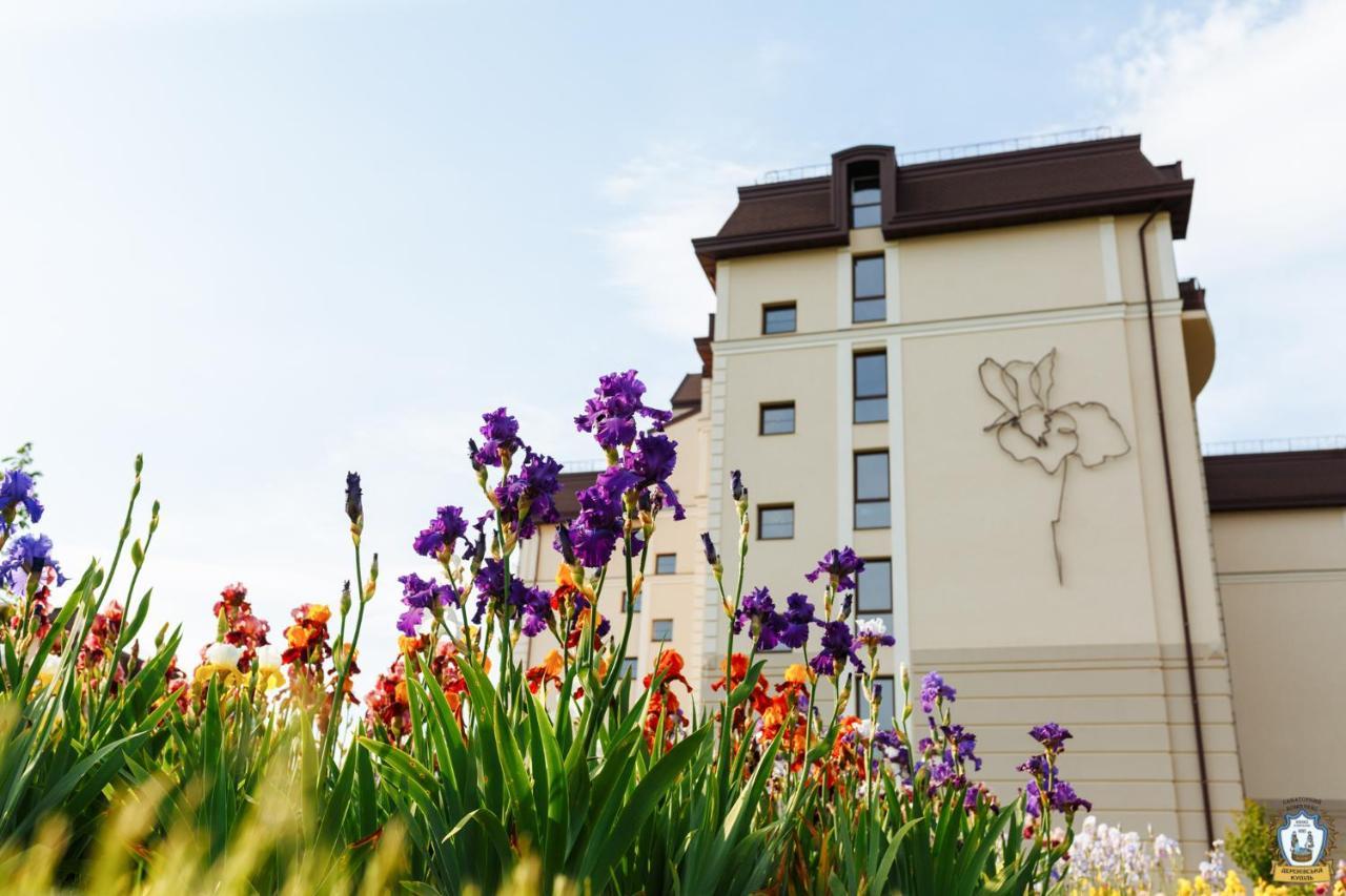 Apartament Hotel By Derenivska Kupil Alsószlatina Kültér fotó